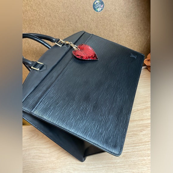 LOUIS VUITTON LEATHER HANDBAG - Picture 9 of 13